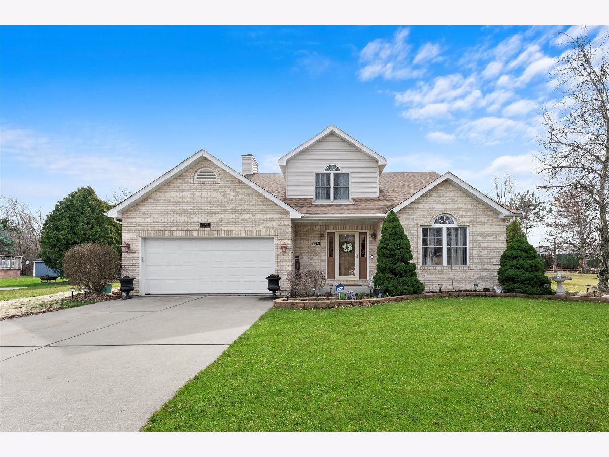 Homes Sold Mcdonald Manor Channahon Illinois, 22921 Kathey