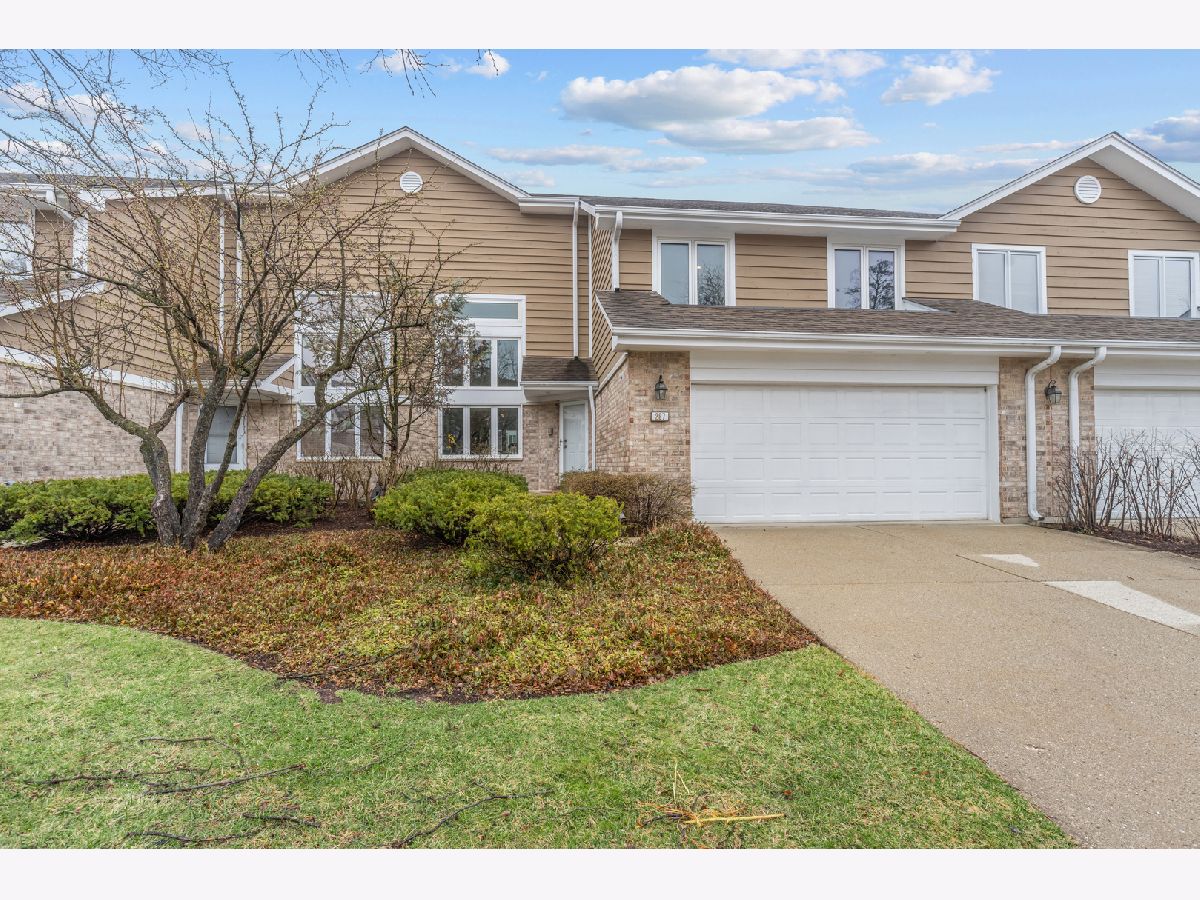 Townhomes Sold Winchester Estates Buffalo Grove Illinois, 287 Brunswick