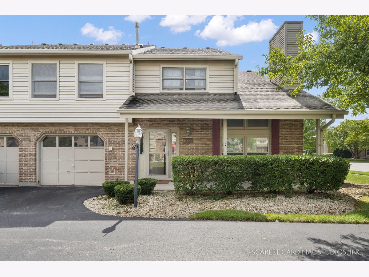 Townhomes & Homes Sold Village Square Orland Park Illinois, 15657 Westminster