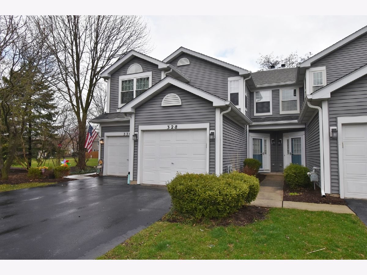 Townhomes Sold Mill Pond Batavia Illinois, 328 Mill