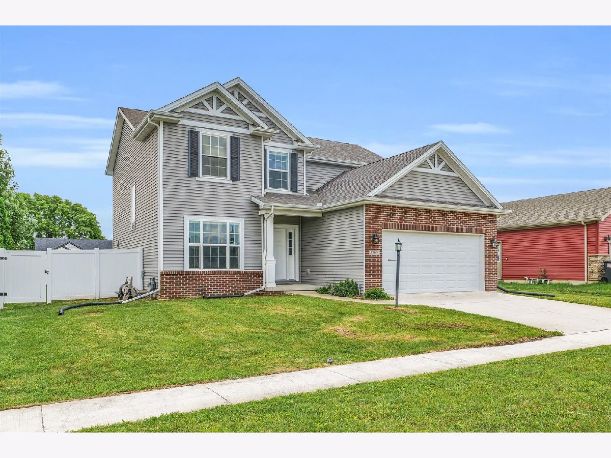 Homes & Condos & Townhomes Sold South Ridge Urbana Illinois, 1709 Horizon