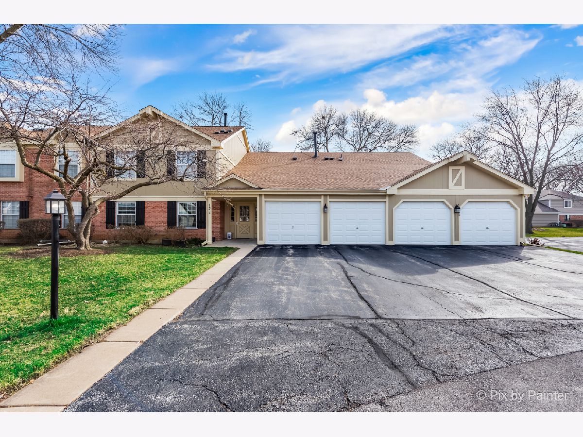 Condominiums & Homes Sold Lexington Lane Schaumburg Illinois, 136 Wolcott