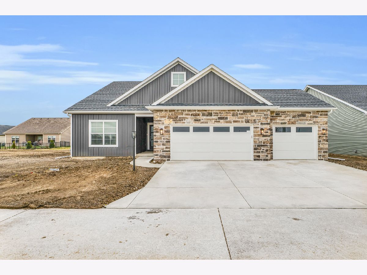 Homes & Condos & Townhomes Sold Liberty On The Lakes Champaign Illinois, 3906 Bay