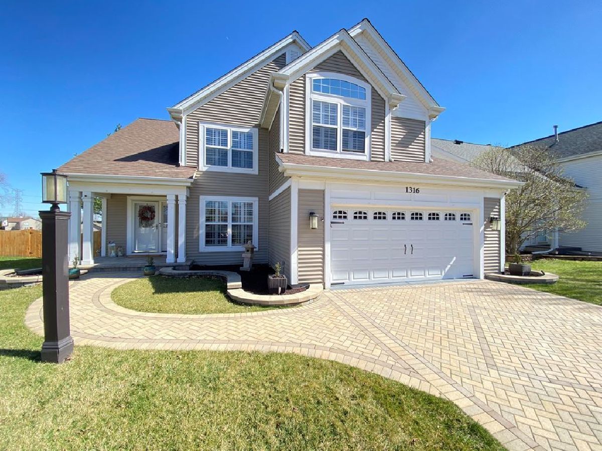 Homes Sold Concord Valley Aurora Illinois, 1316 Pennsbury
