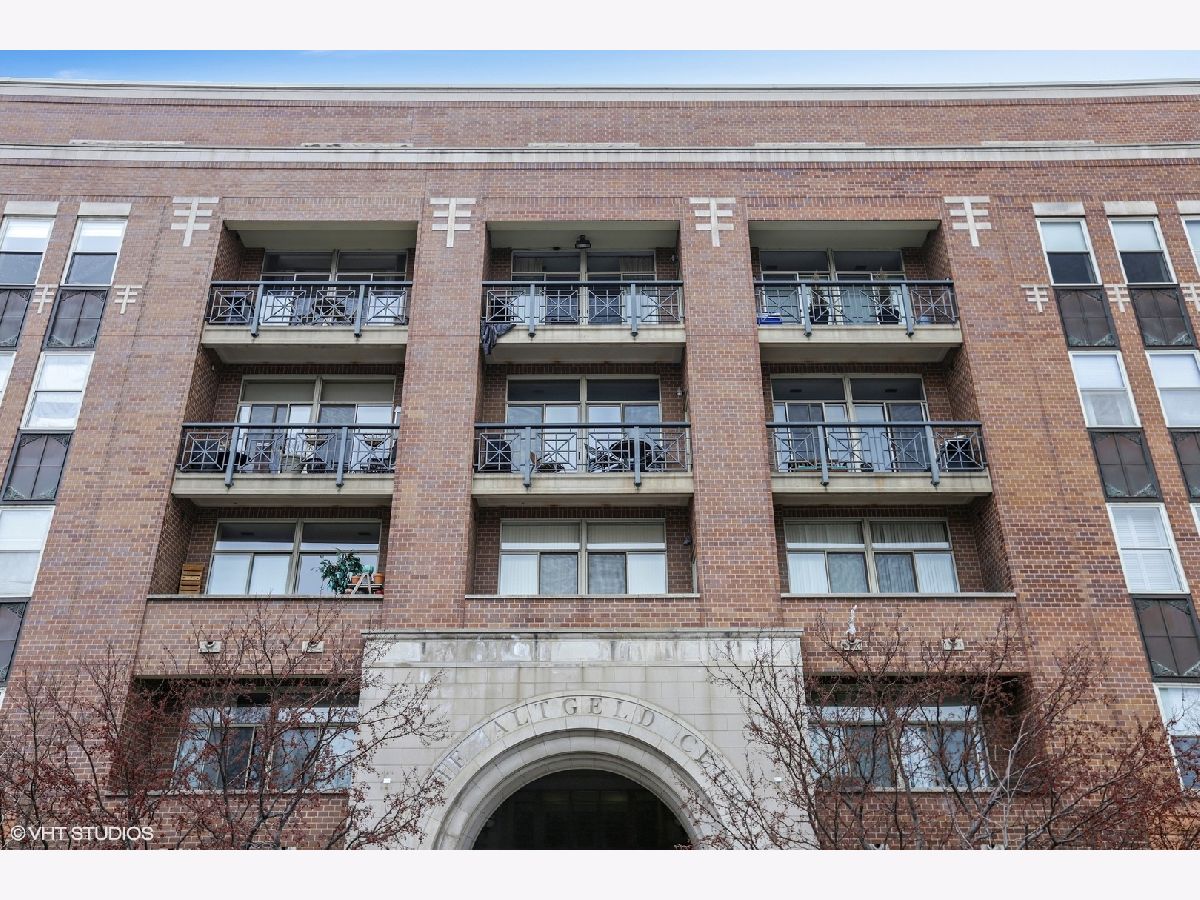 Townhomes & Condos & Homes Rented Altgeld Club Chicago Illinois, 1350 Fullerton