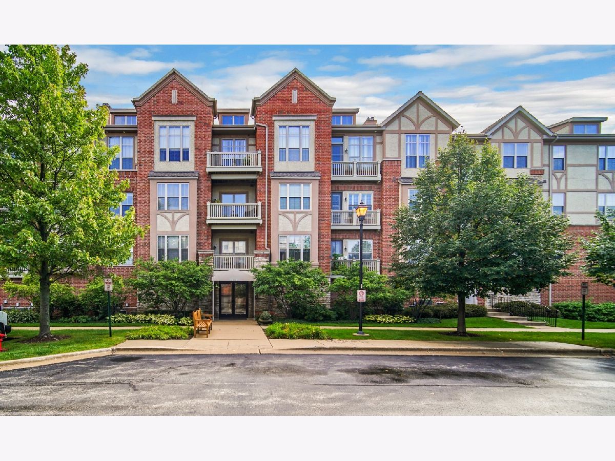 Condos & Townhomes Rented Shermer Place Northbrook Illinois, 1950 Farnsworth