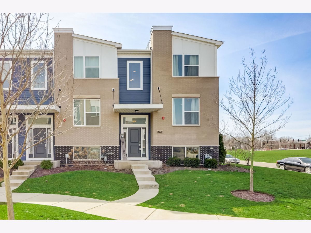 Condos & Townhomes Sold Everton Warrenville Illinois, 3S620 Everton