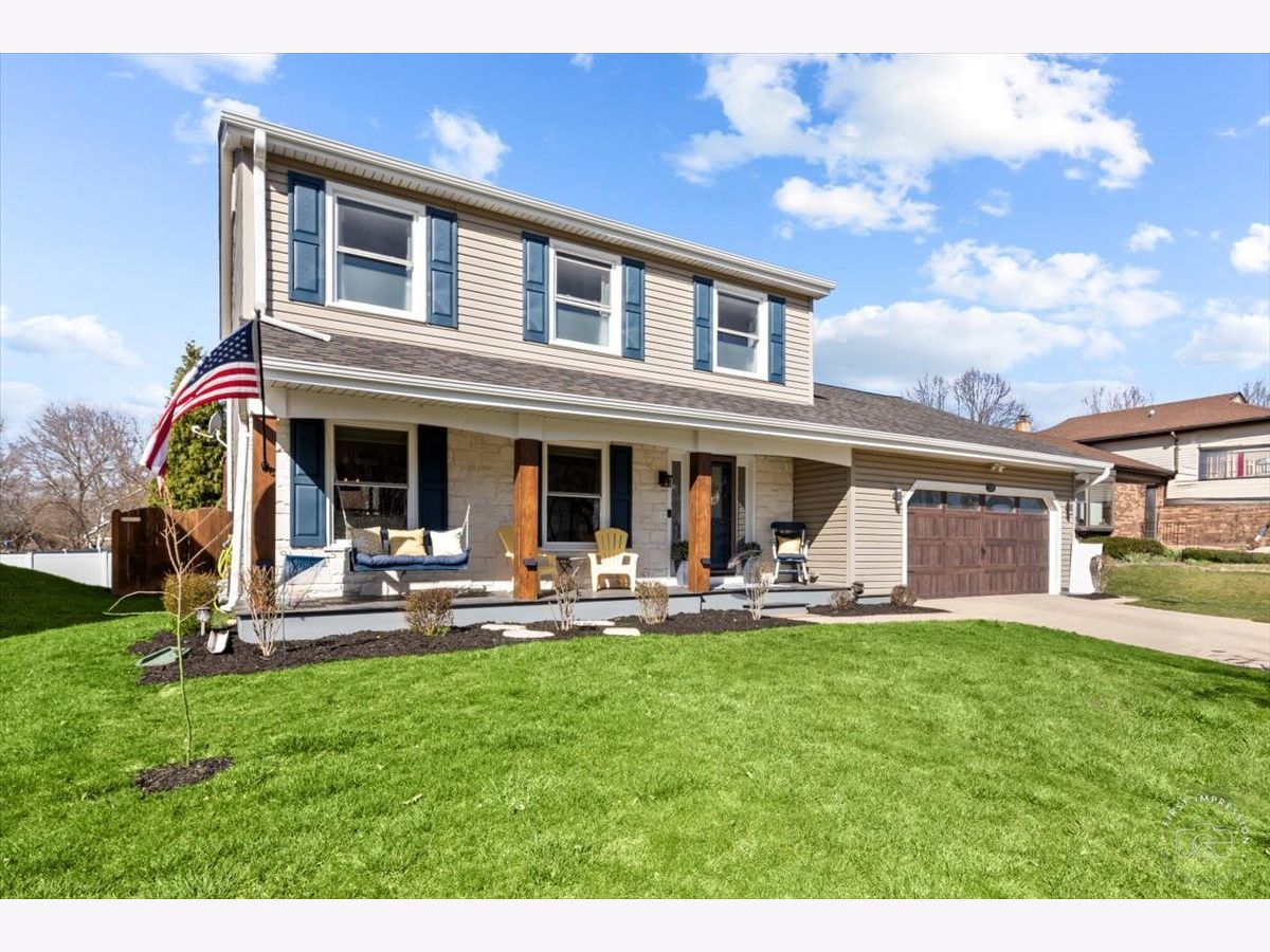 Homes Sold Quail Hollow Bartlett Illinois, 1138 Washington