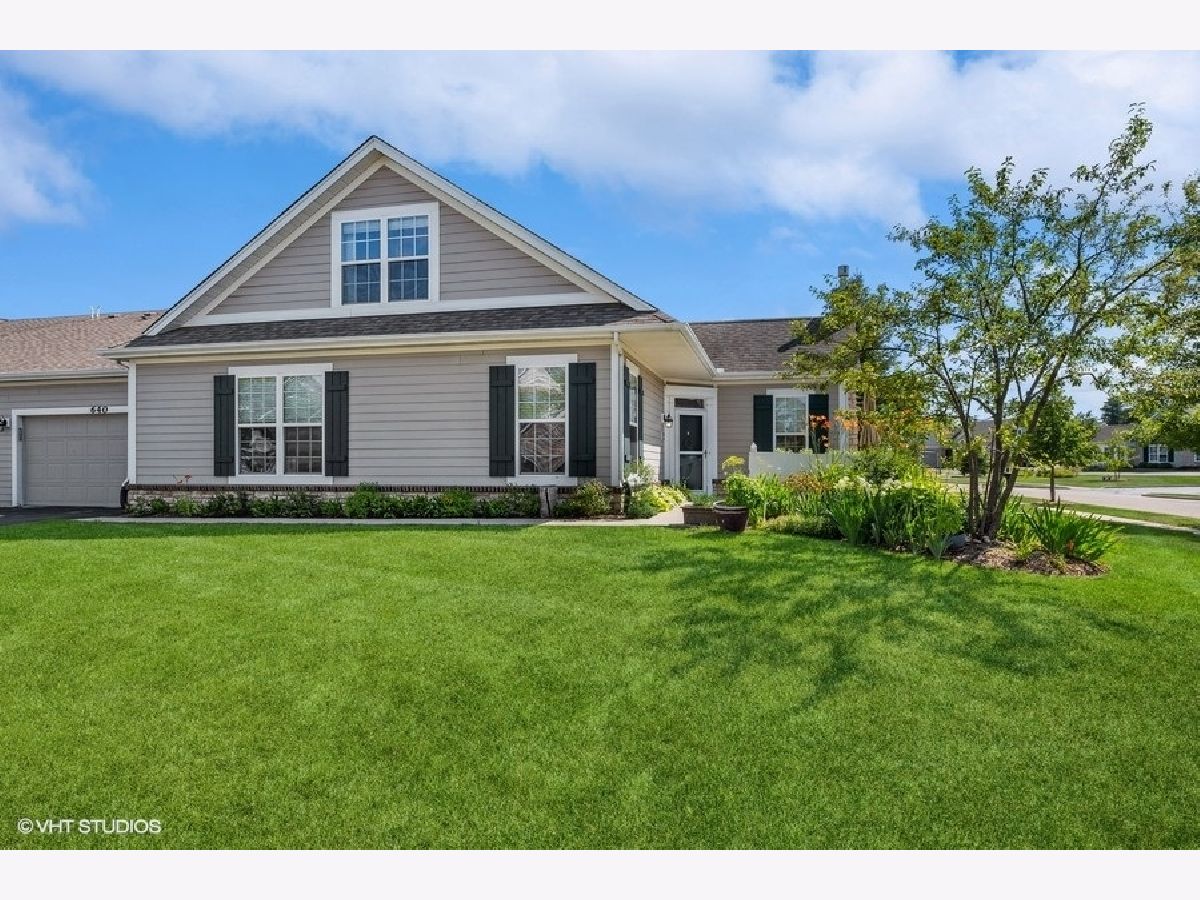Townhomes & Homes Sold Maples At The Sonatas Woodstock Illinois, 640 Schumann