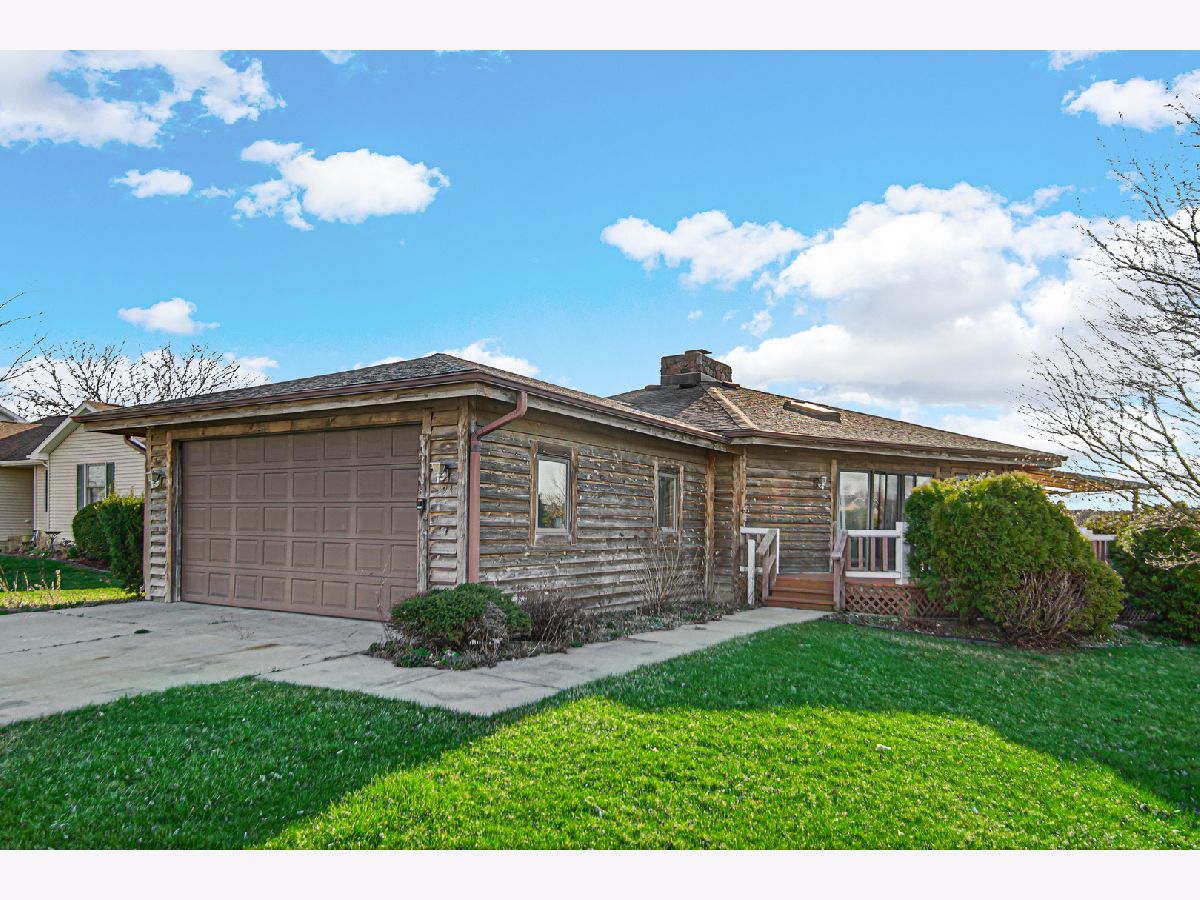 Homes & Condos & Townhomes Sold Knolls At Prairie Creek Dekalb Illinois, 394 Ash