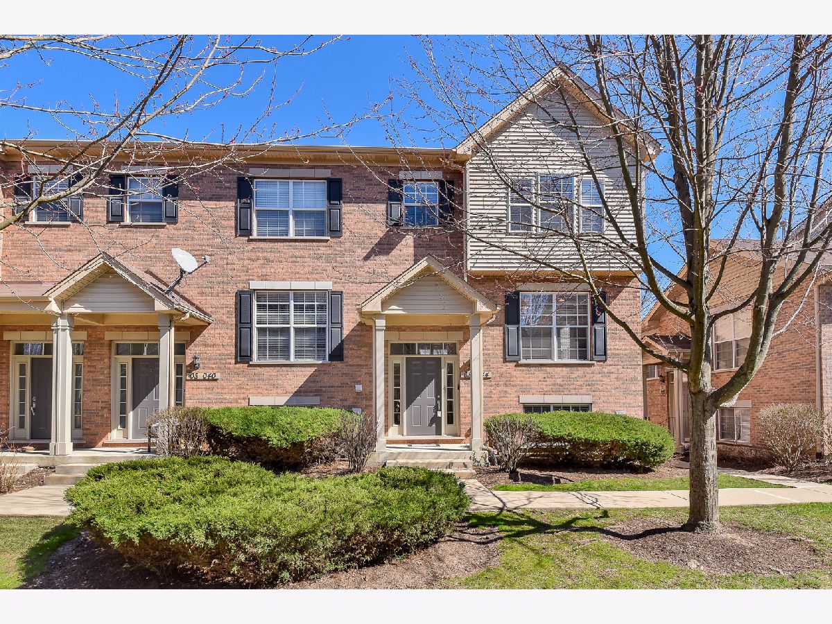 Townhomes & Condos Sold Lee Station Winfield Illinois, 0s044 Kerry