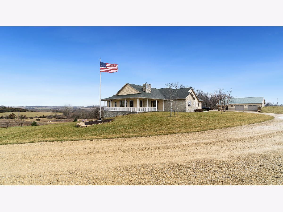  Sold Stockton Illinois, 4695 Massbach