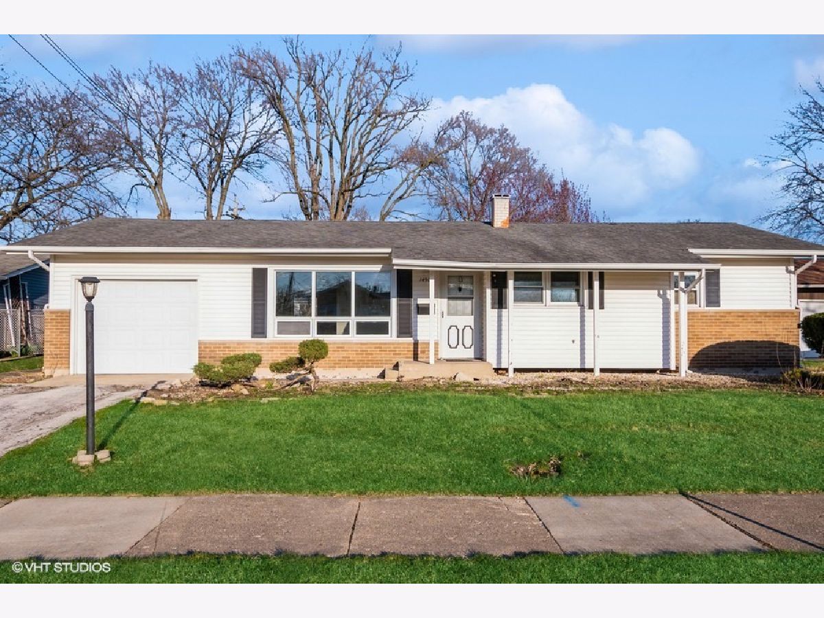 Homes Rented El Vista Oak Forest Illinois, 14903 Sunset