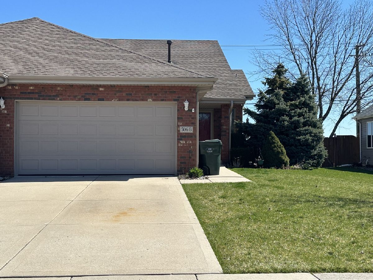 Homes & Condos & Townhomes Sold Heather Ridge Minooka Illinois, 506 Flanagan