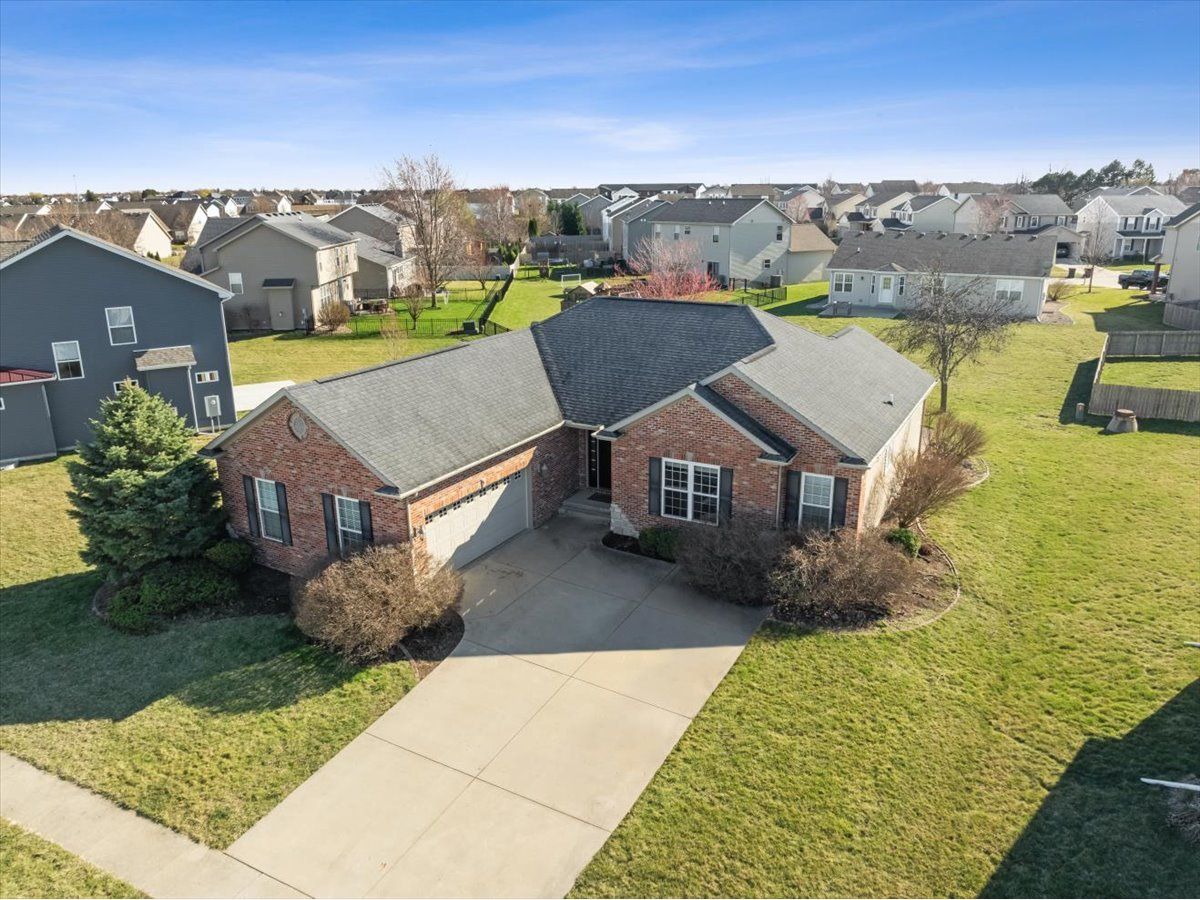 Homes & Condos & Townhomes Sold Vineyards Normal Illinois, 3591 Napa