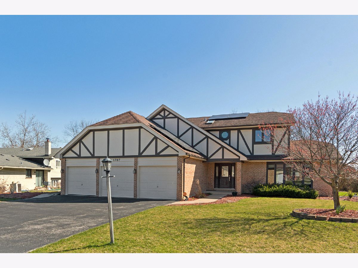 Homes Sold Heather Hill Flossmoor Illinois, 1707 Heather Hill Cres