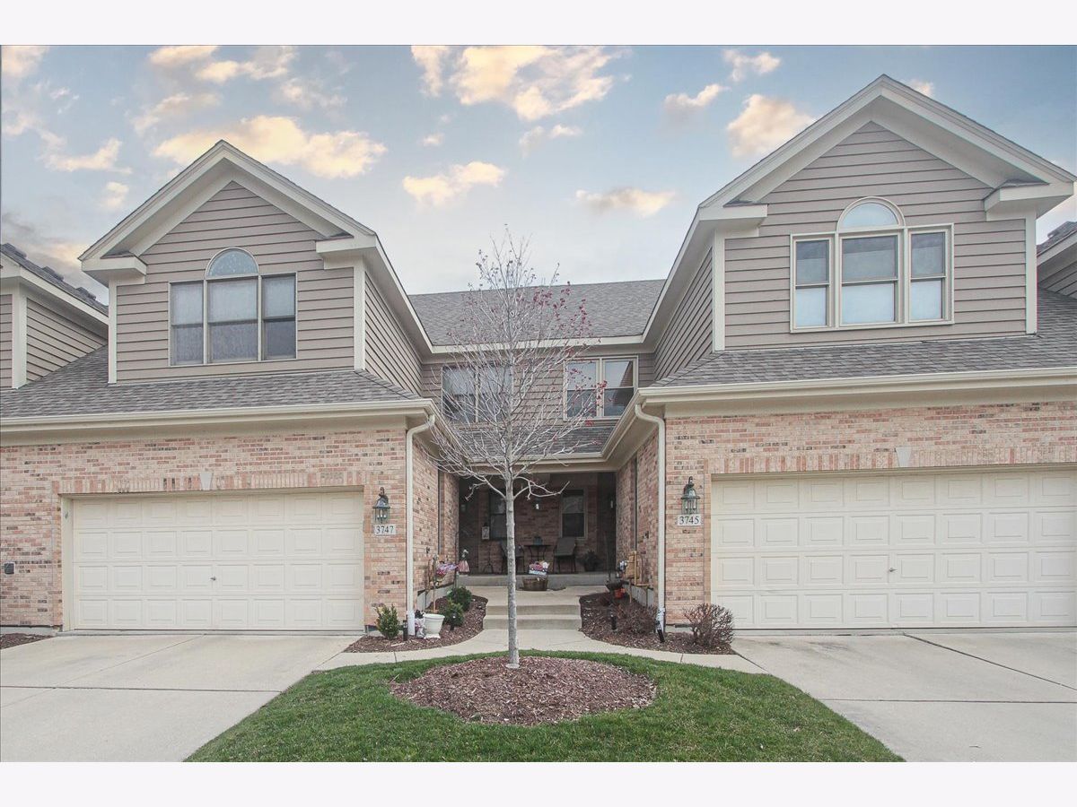 Homes & Townhomes Sold Kingswood St Charles Illinois, 3747 King George