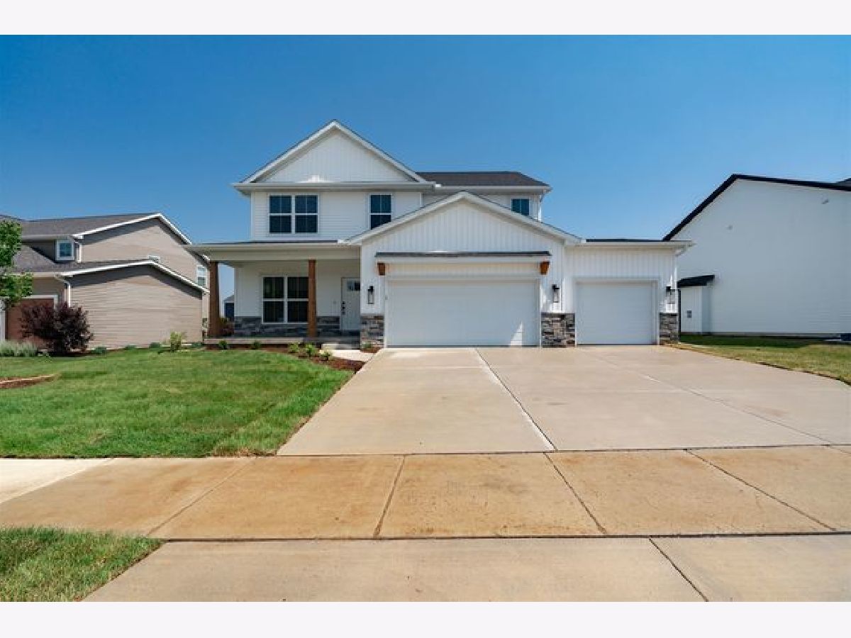 Homes & Condos & Townhomes Sold Sangamon Fields Mahomet Illinois, 510 Isabella