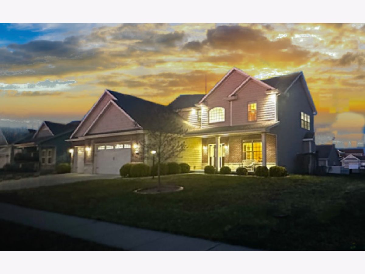 Homes & Condos & Townhomes Sold Liberty On The Lakes Savoy Illinois, 310 Capitol