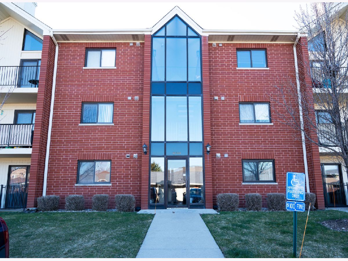Condominiums Sold Hamilton Hills Tinley Park Illinois, 18124 Rita