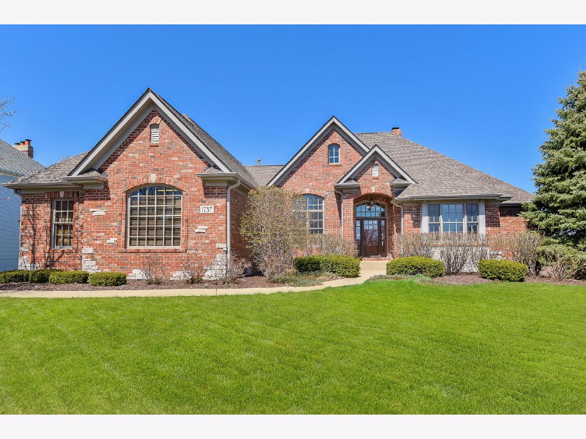 Homes Sold Hannaford Farm Sugar Grove Illinois, 1737 Hunters Ridge