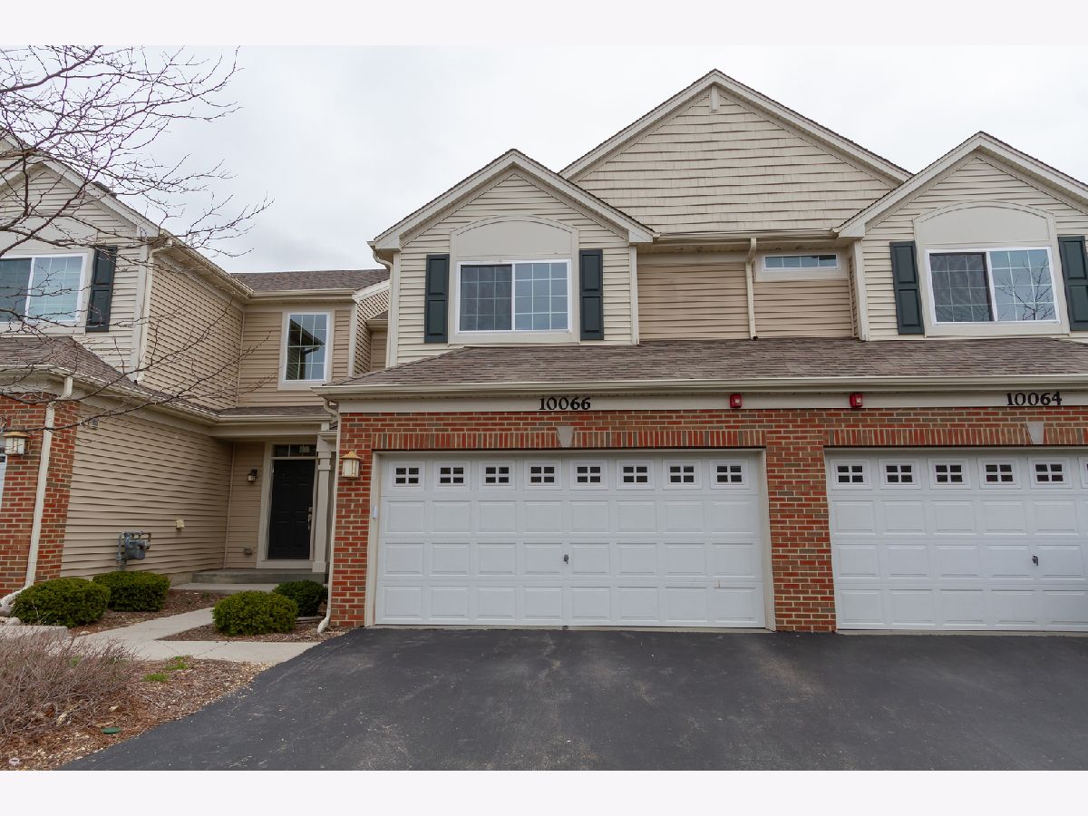 Homes & Townhomes Rented Talamore Huntley Illinois, 10066 Cummings