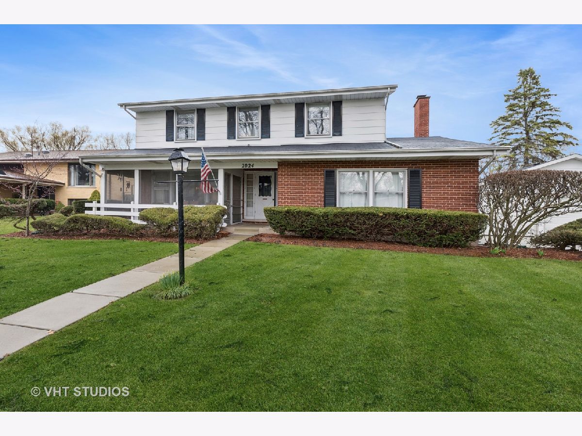 Homes Sold Woodview Manor Mount Prospect Illinois, 2024 Wintergreen
