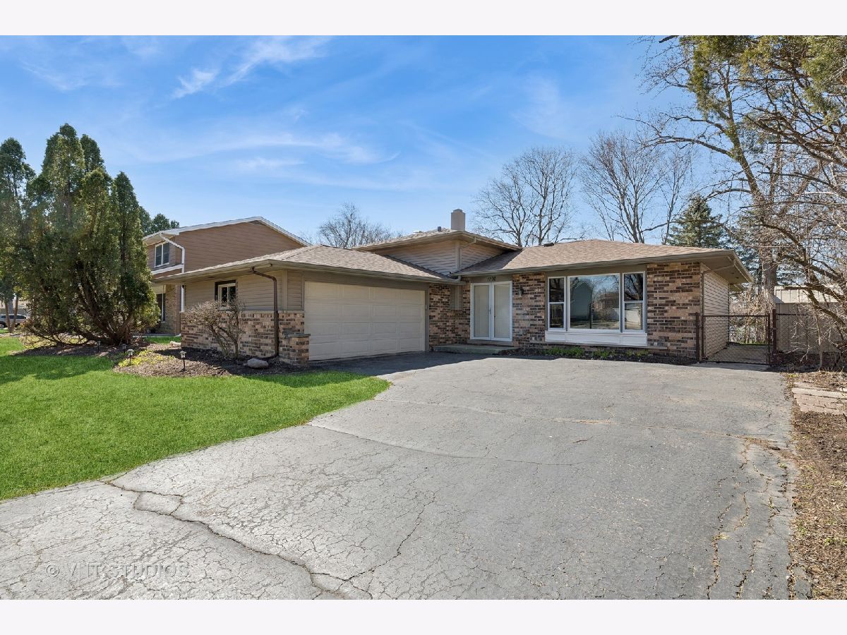 Homes Sold Ferndale Heights Palatine Illinois, 1292 Linden