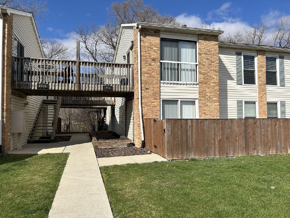 Townhomes & Condos Sold Huntington Club Hoffman Estates Illinois, 1972 Kenilworth