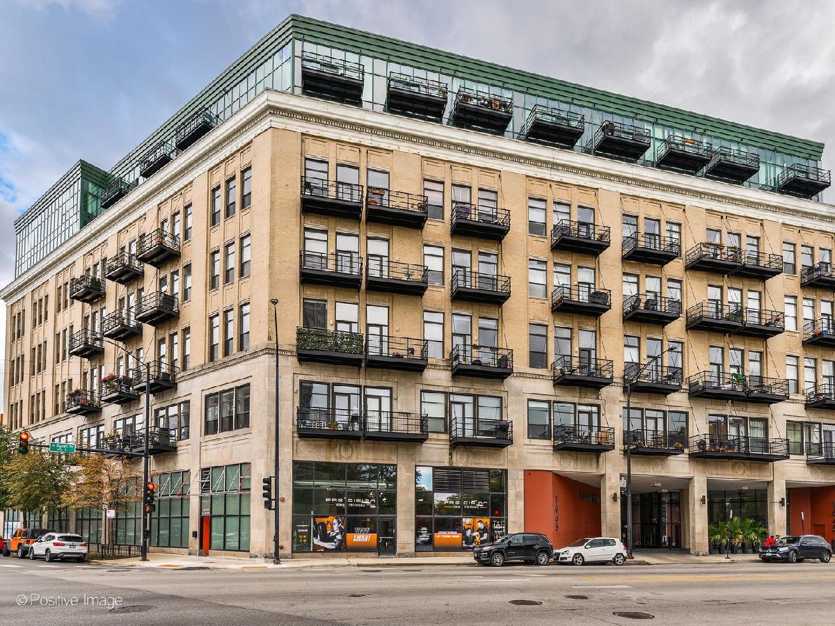 Condominiums Sold Paramount Lofts Chicago Illinois, 1645 Ogden