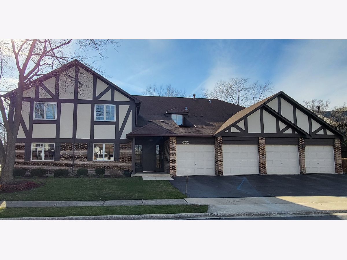 Condominiums Sold Stanhope Square Willowbrook Illinois, 6212 Lake Park