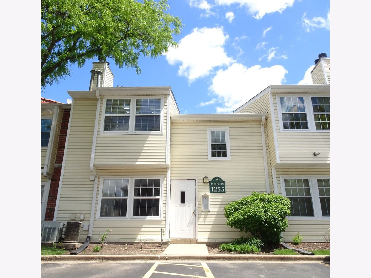 Condos & Townhomes Sold Wyndham Club Palatine Illinois, 1255 Wyndham