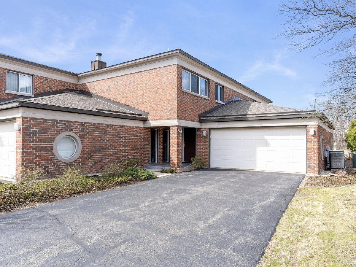 Condos & Townhomes & Homes Rented Coromandel Deerfield Illinois, 524 Milford