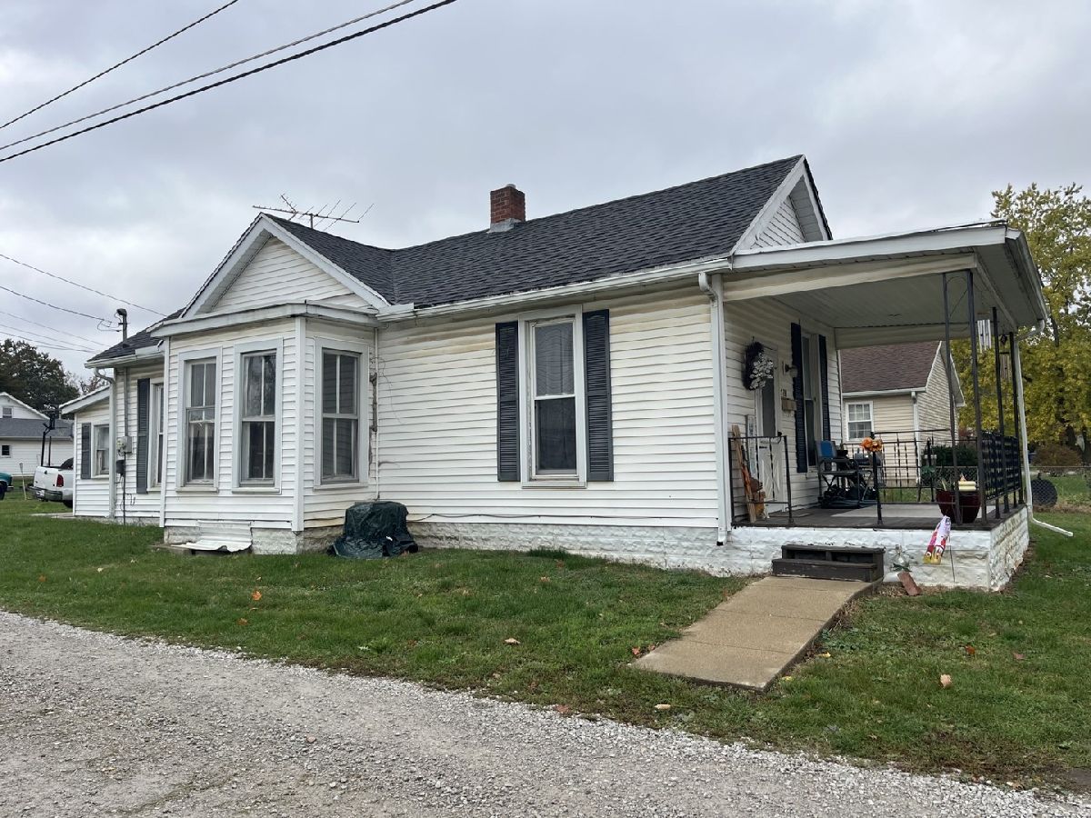  Sold Paris Illinois, 208 Bristol