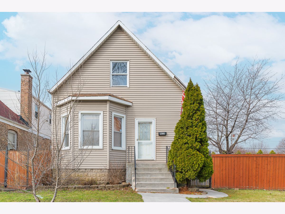 Homes Sold Circle Park Evergreen Park Illinois, 9610 Kedzie