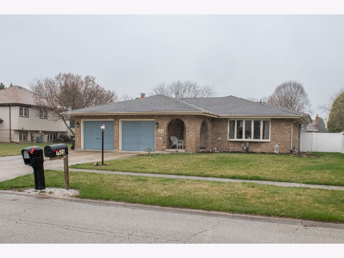 Homes & Condos & Townhomes Sold Country Creek New Lenox Illinois, 1509 Eagle Vista