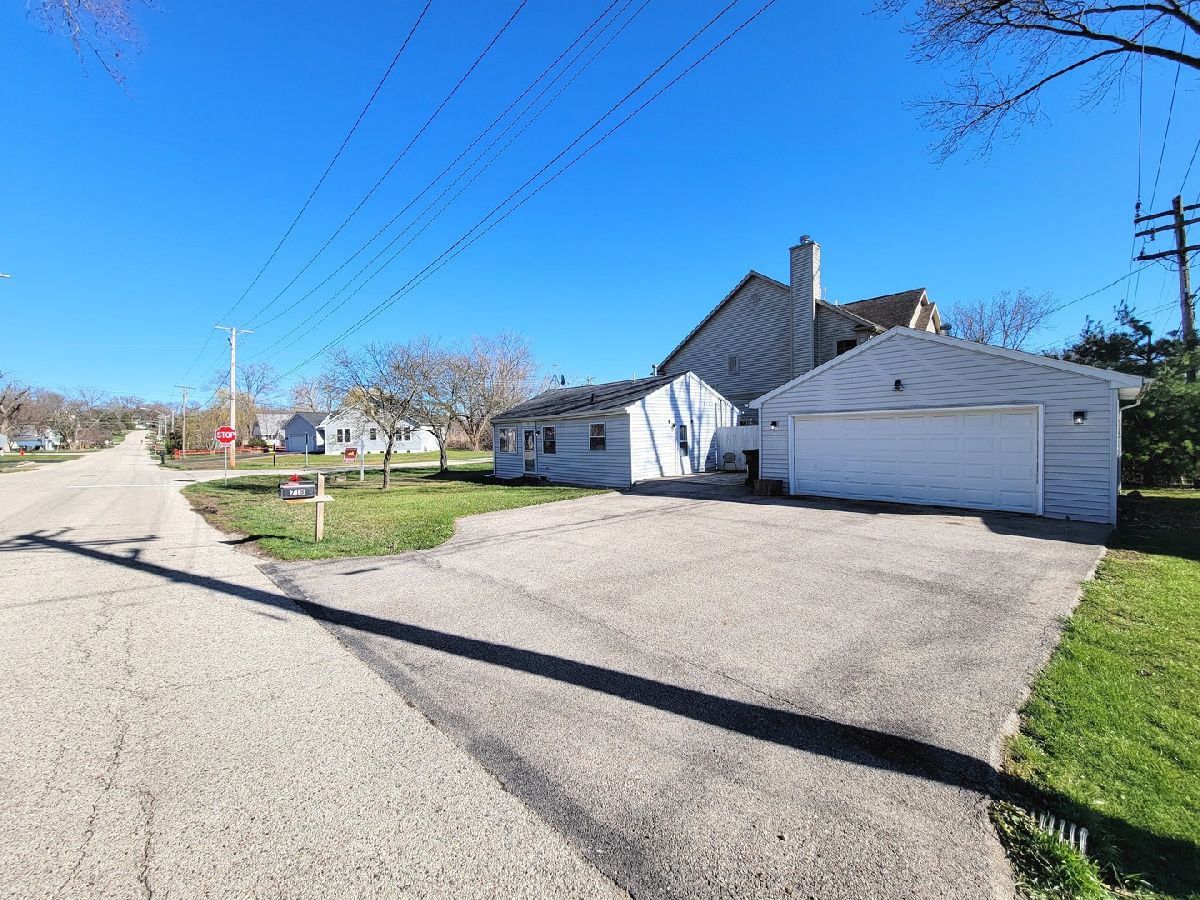 Homes Sold Lake View Villa Wauconda Illinois, 718 Sheridan