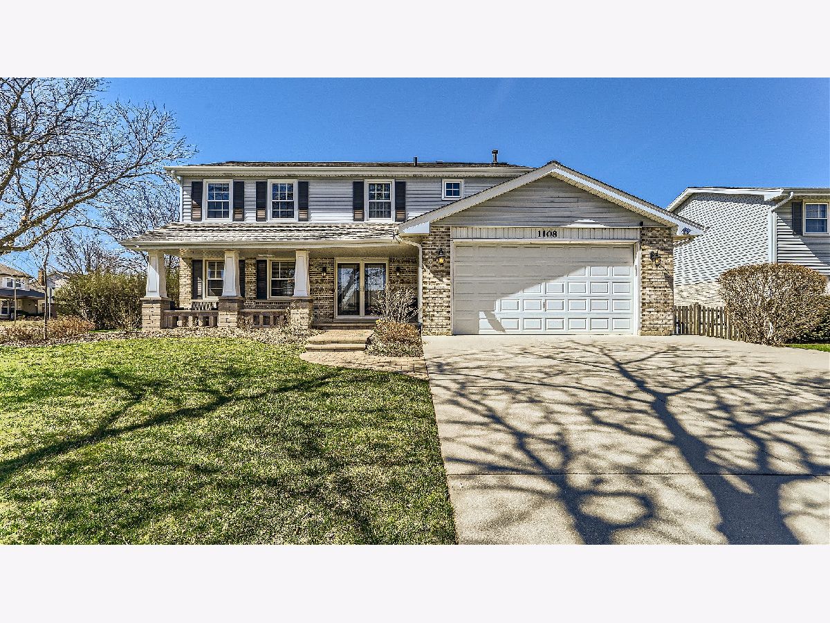Condominiums & Homes Sold Kingsport Estates Schaumburg Illinois, 1108 Point