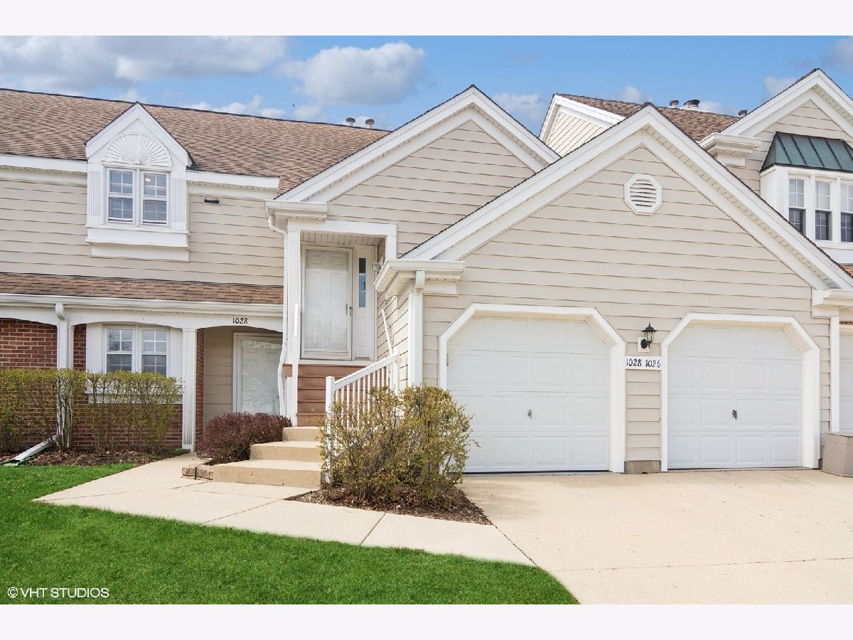 Townhomes Sold Covington Manor Buffalo Grove Illinois, 1026 Brentwood