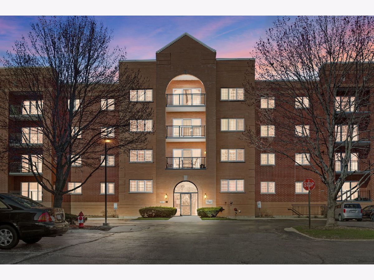Condominiums Sold Miramonte Pointe Palatine Illinois, 55 Hale