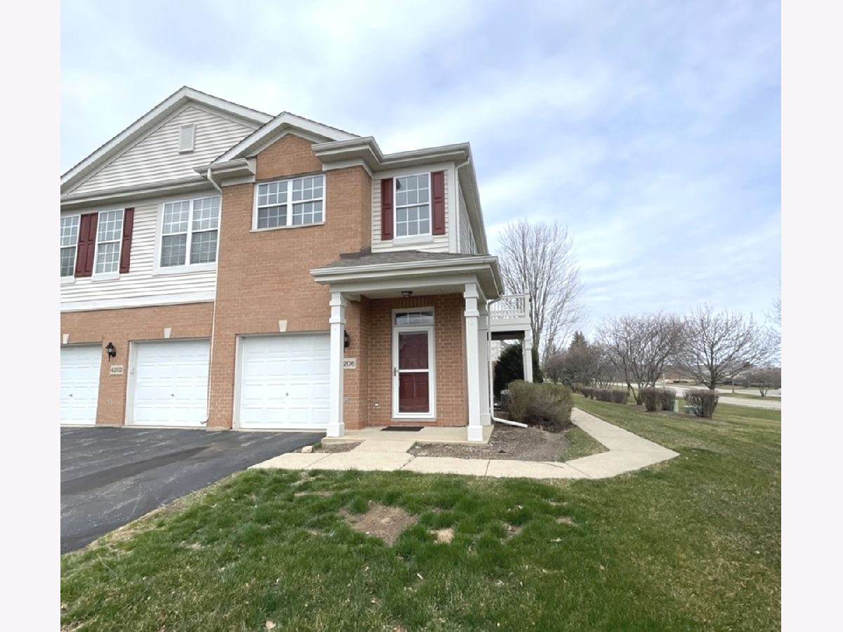 Townhomes & Condos Rented Morgan Hill Mchenry Illinois, 4206 Savoy