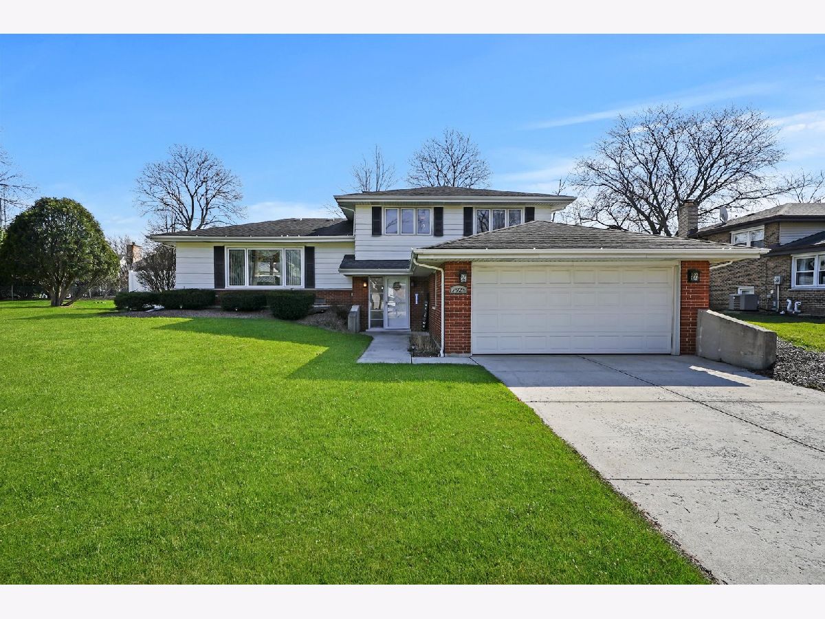 Homes Sold Farmingdale South Darien Illinois, 7925 Grant
