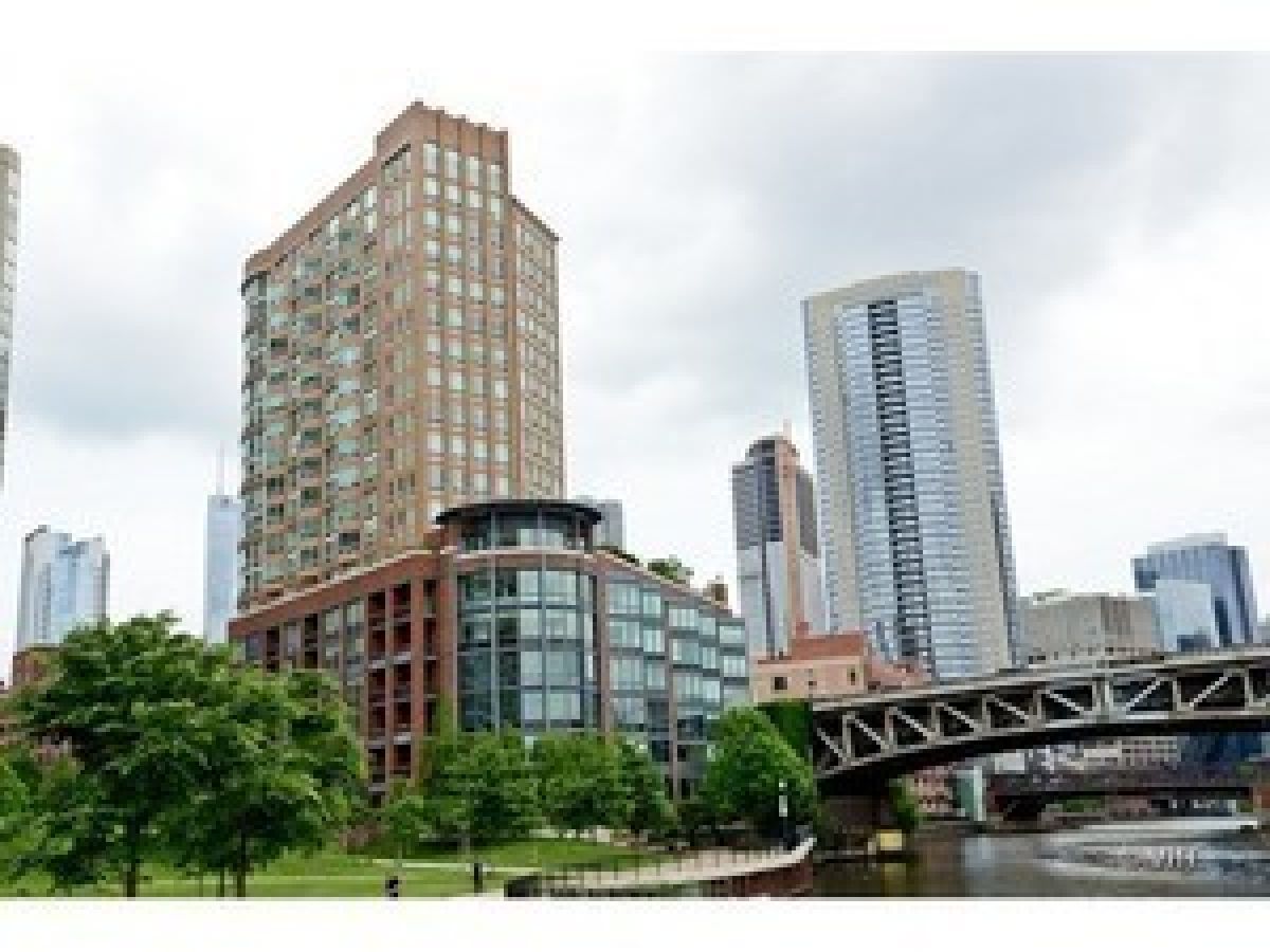 Condominiums Rented Park Place Chicago Illinois, 600 Kingsbury