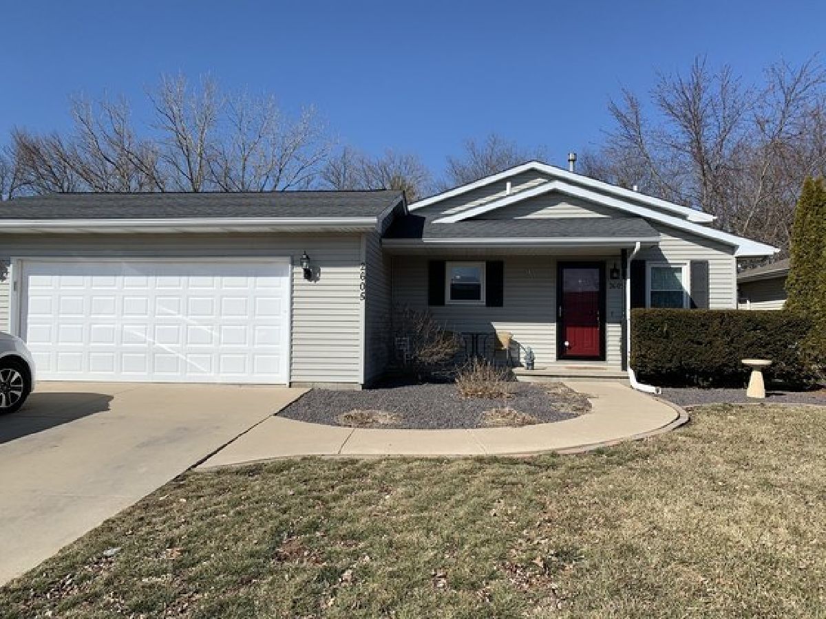Homes & Condos & Townhomes Sold Pepper Ridge Bloomington Illinois, 2605 Binghamton