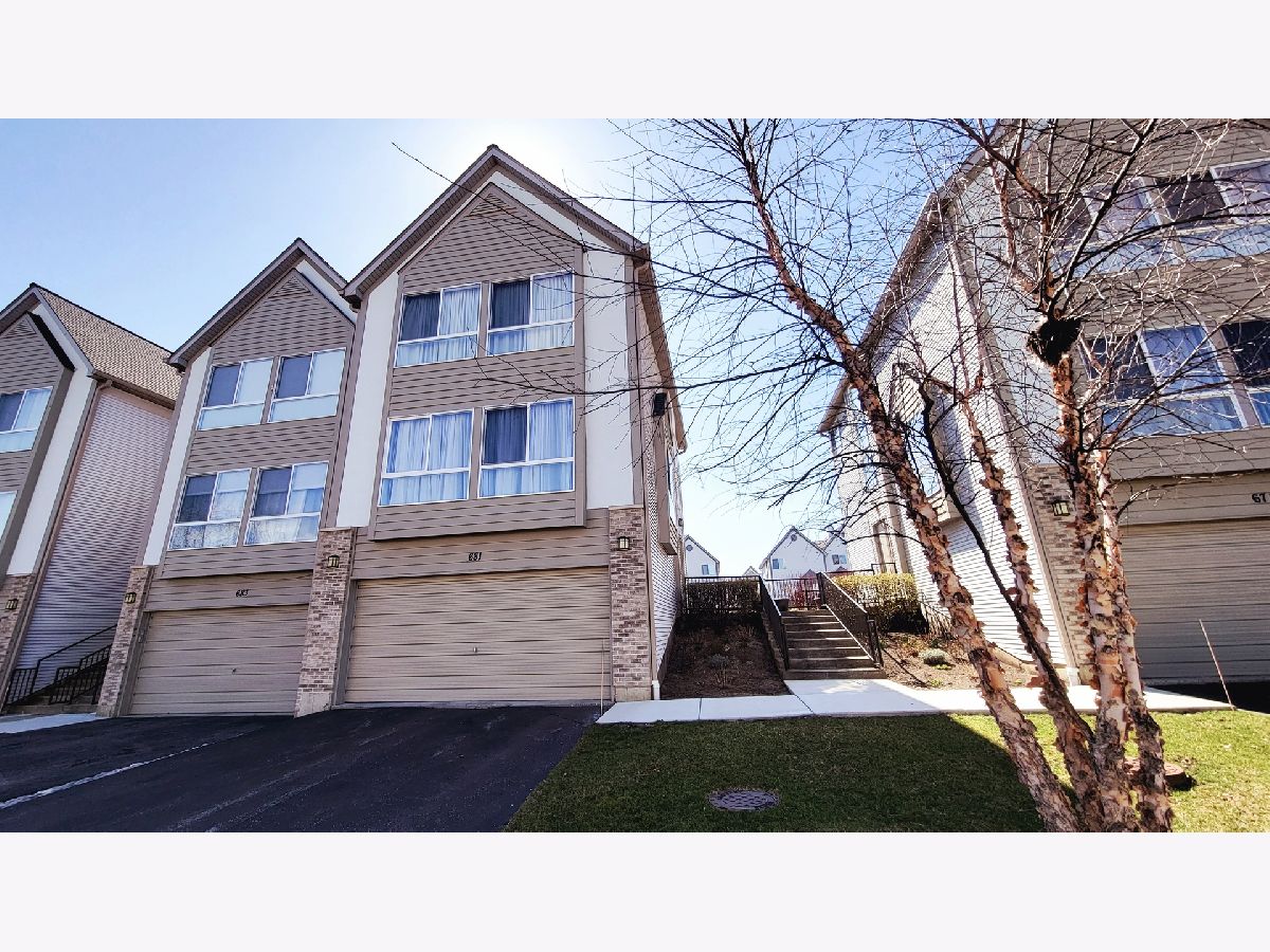 Townhomes Sold Diamond Pointe Mundelein Illinois, 681 Diamond Pointe