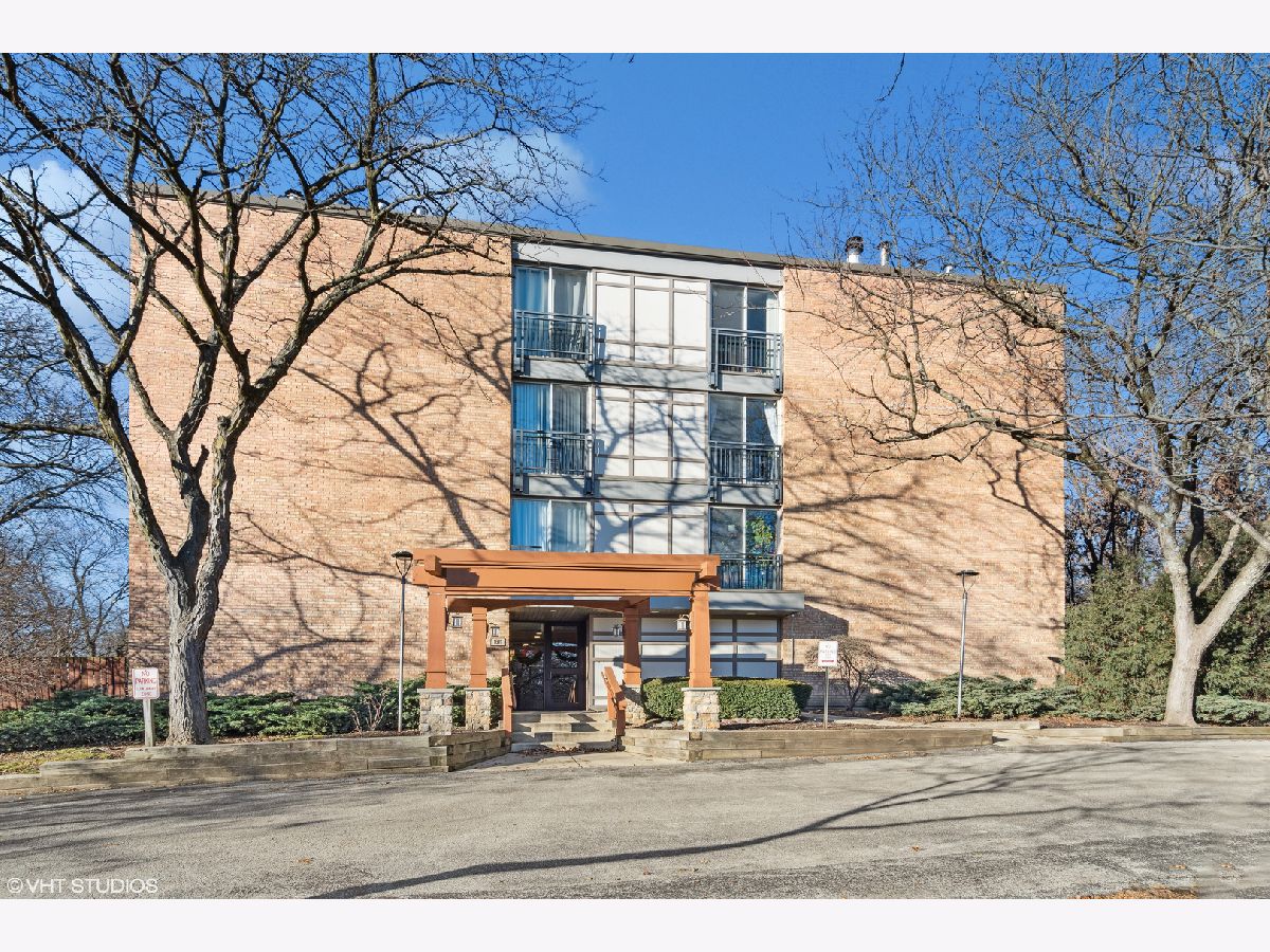 Four Lakes Lisle IL, Condos & Townhomes For Sale & For Rent Sadie