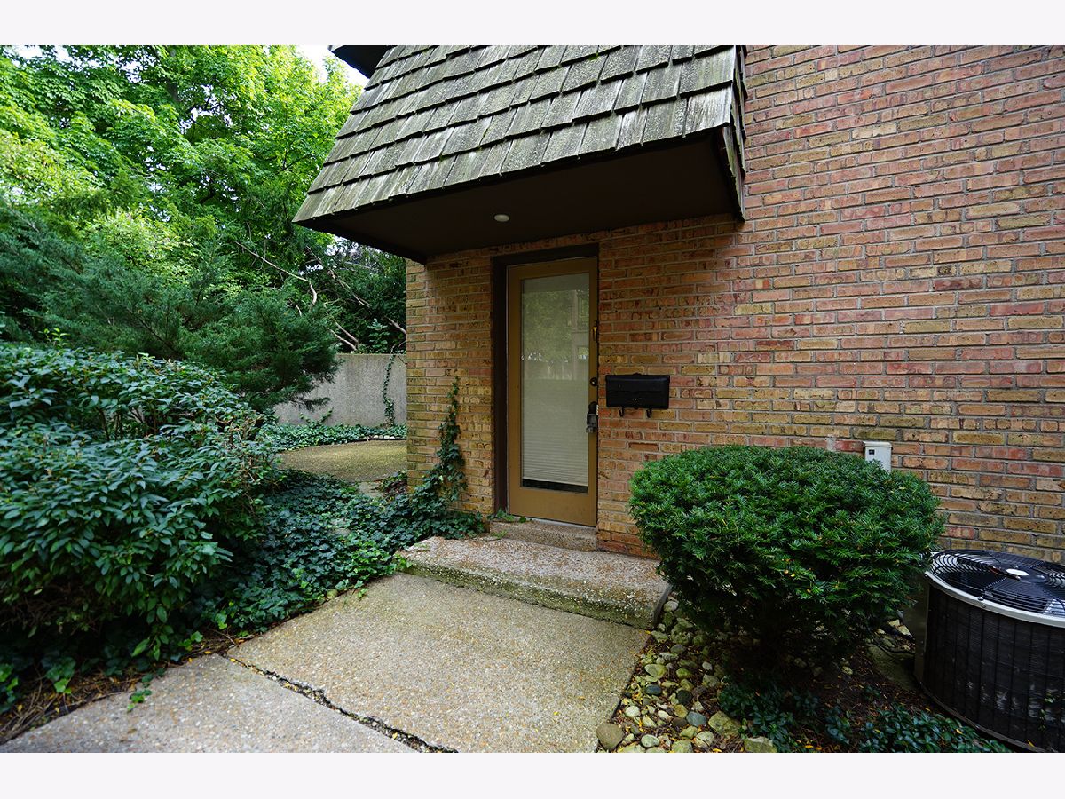 Condos & Townhomes Sold Arbors At Barrington Barrington Illinois, 452 Russell
