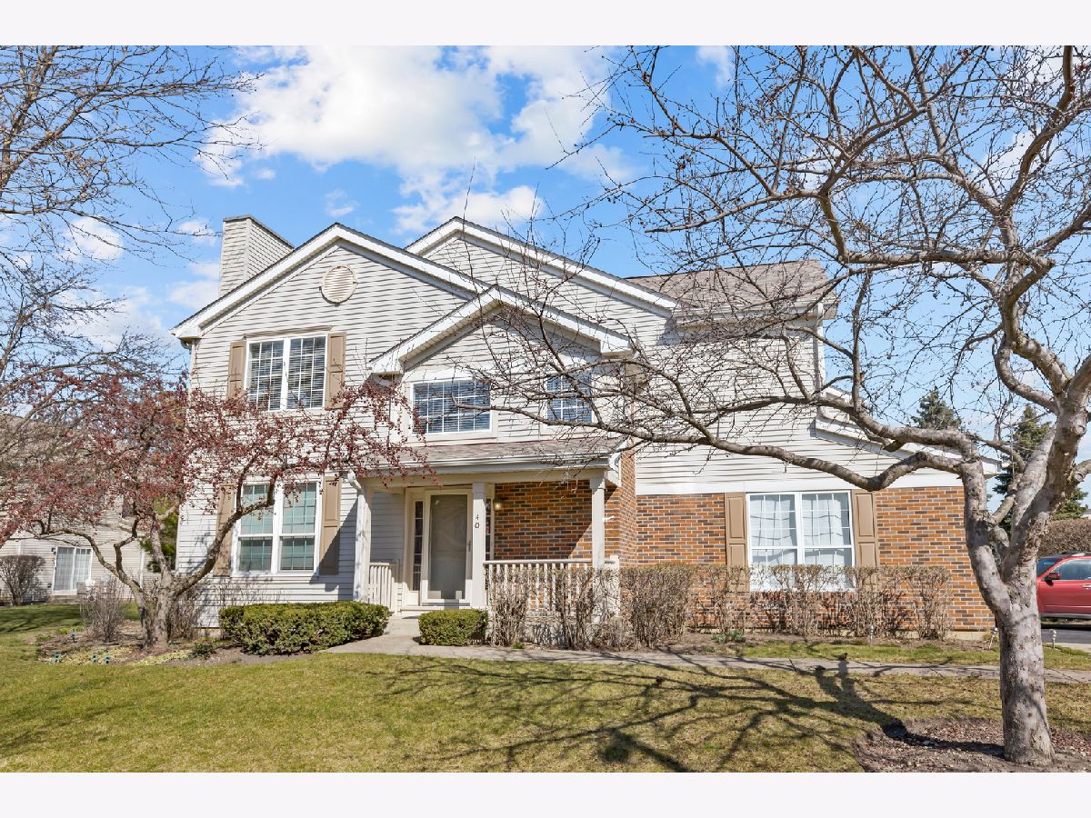 Townhomes & Homes Sold The Highlands Streamwood Illinois, 40 Stonegate