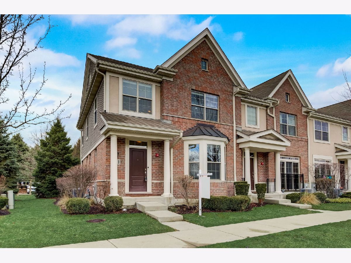 Townhomes & Homes Sold Waterbury Place Buffalo Grove Illinois, 2121 Apple Hill