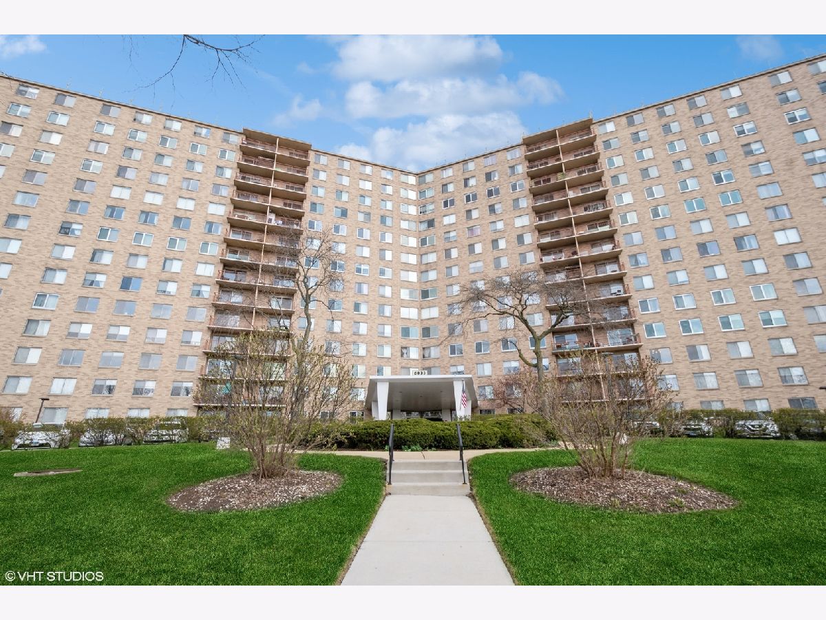Winston Towers Chicago IL, Condominiums For Sale & For Rent Sadie